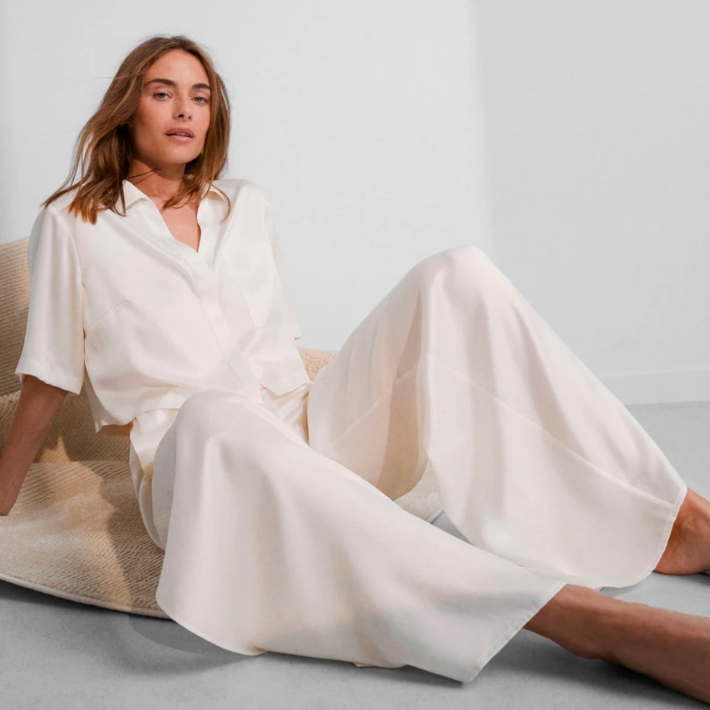 LUNYA BNWT Washable Silk High Rise Pant Set in Tranquil White Size M - Picture 2 of 9